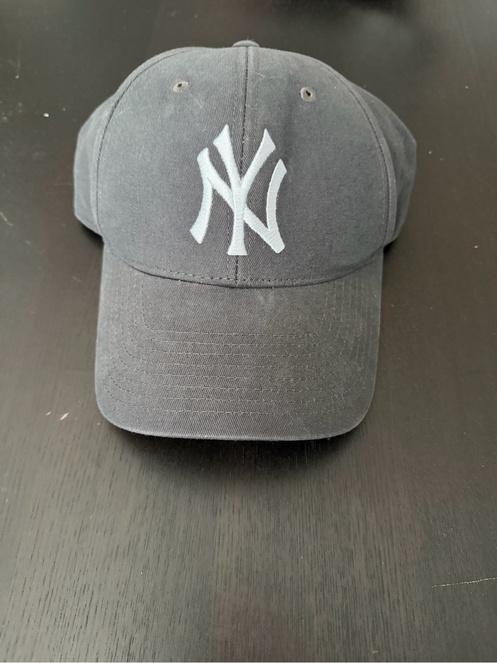 Gray New York Yankees Cap with White Logo